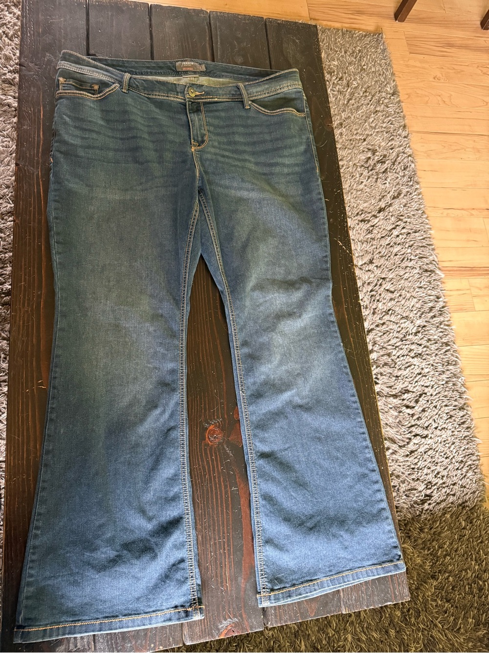 Torrid luxe slim Boot Cut Denim Jeans Dark Wash sz 20t